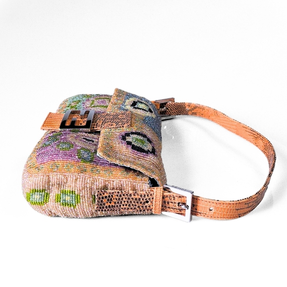 **SOLD**Fendi Baguette Vintage Fully Beaded Geometric Pattern - Picture 5 of 17